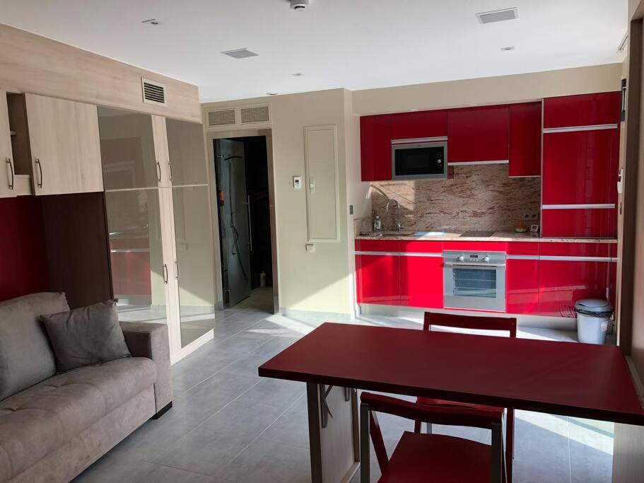 La Favorite - Centre De Cassis - Climatisation Apartment Екстериор снимка